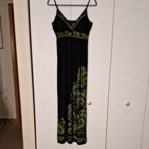 Snap Black and Green Maxi Dress
